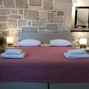 guest-house-renata1.hotelinzadar.com/